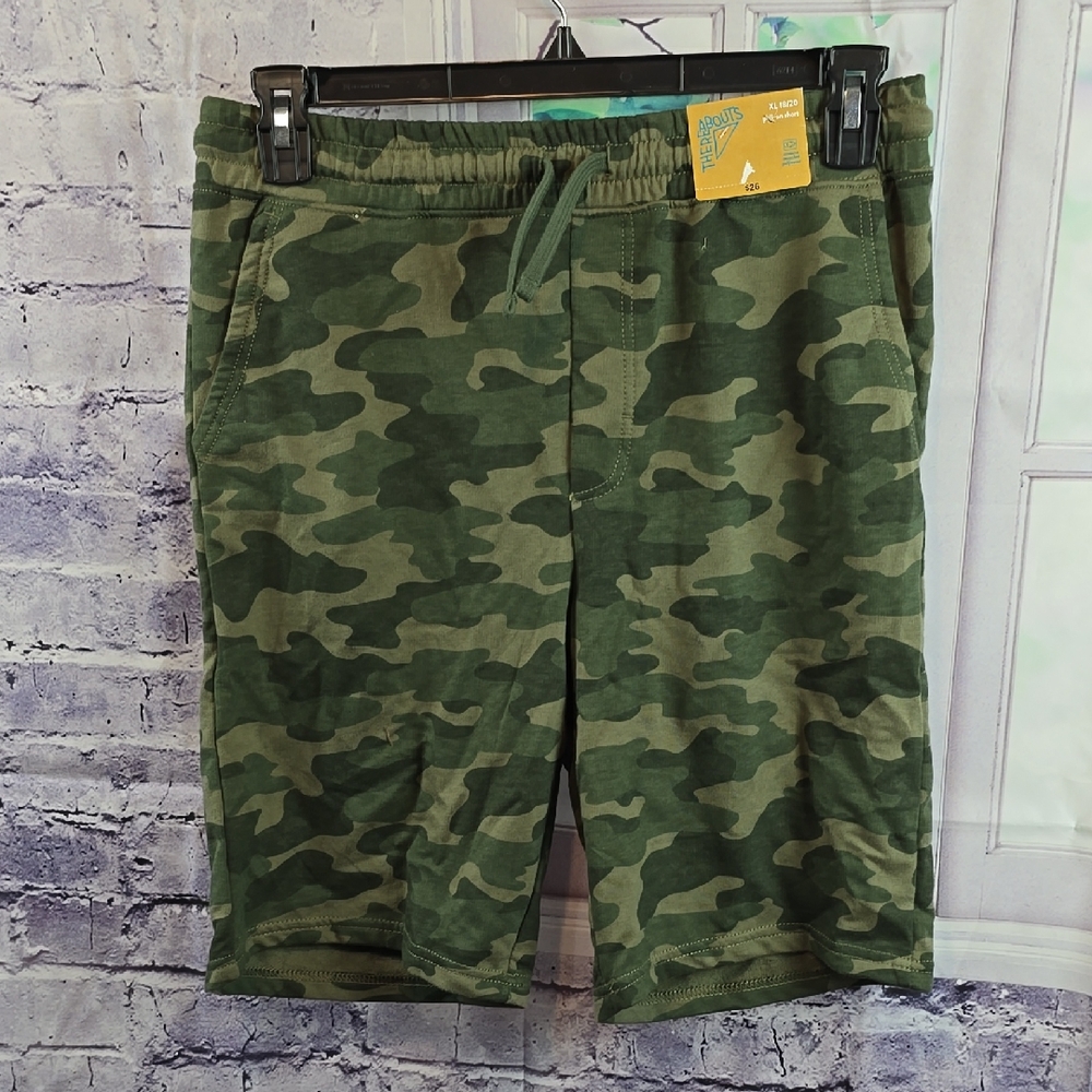 There Abouts Boy's pull on camo shorts xl 18/20 nwt
